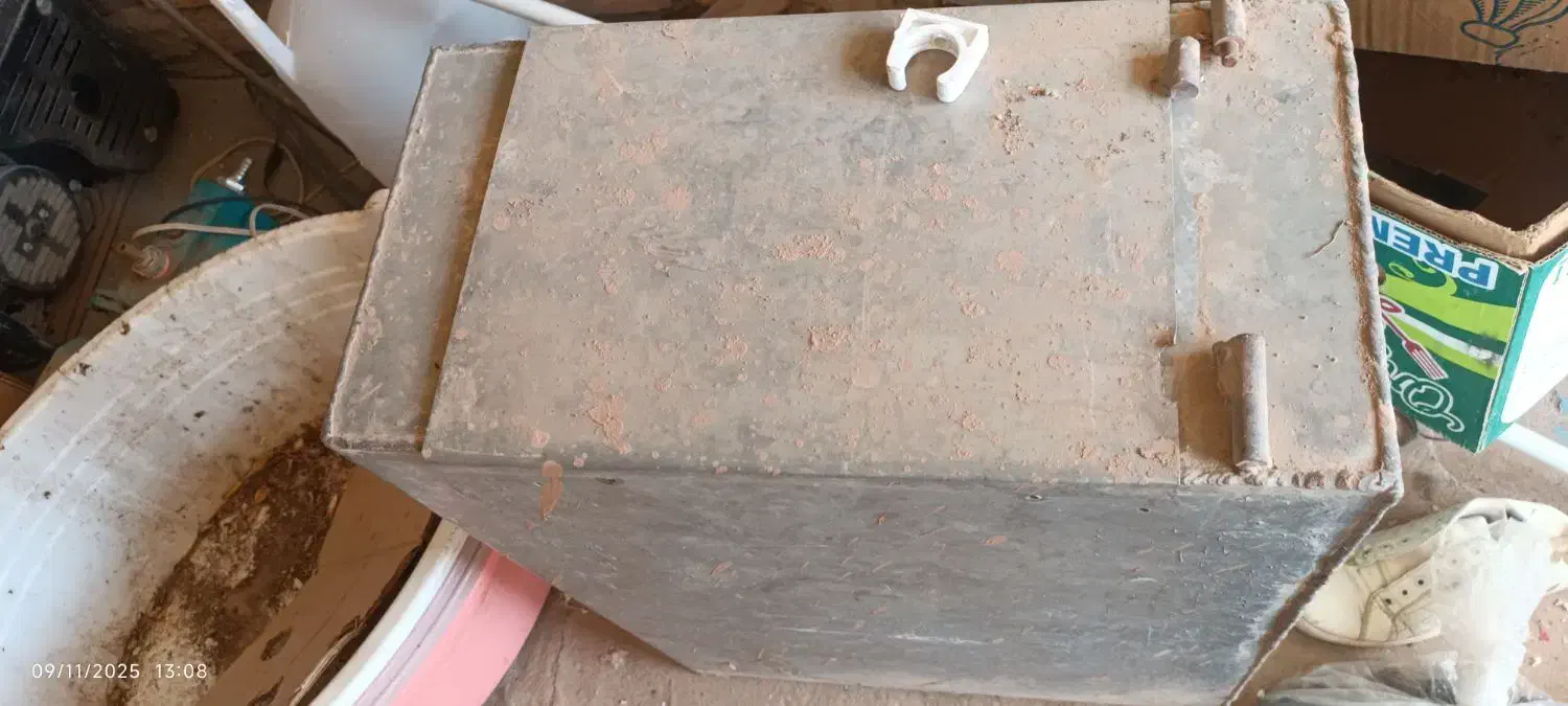 مخزن فلزی ضد زنگ ۶۰ لیتری|مصالح و تجهیزات ساختمان|کرمان, |دیوار