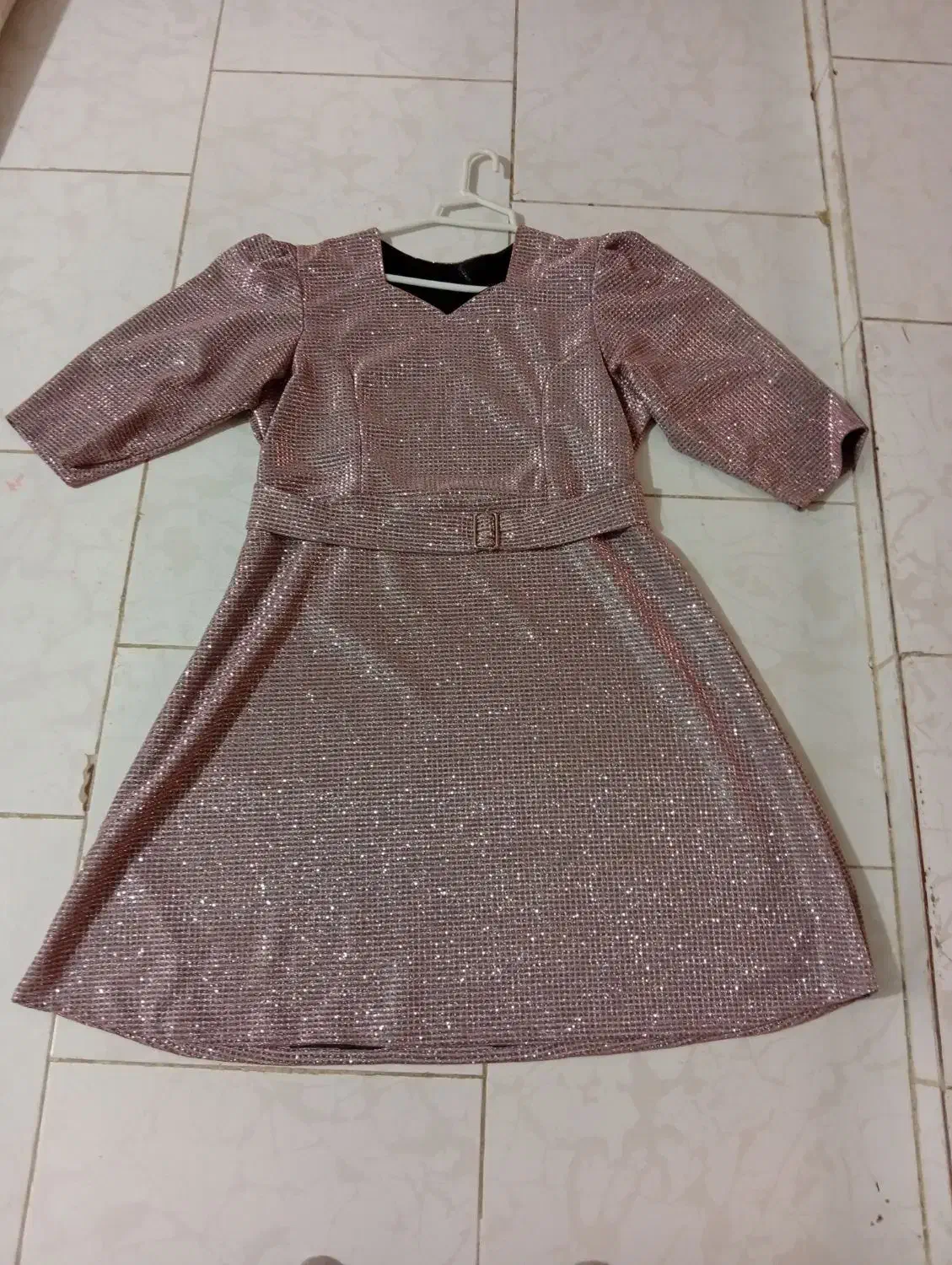 لباس شب|لباس|رباطکریم, رباطکریم|دیوار