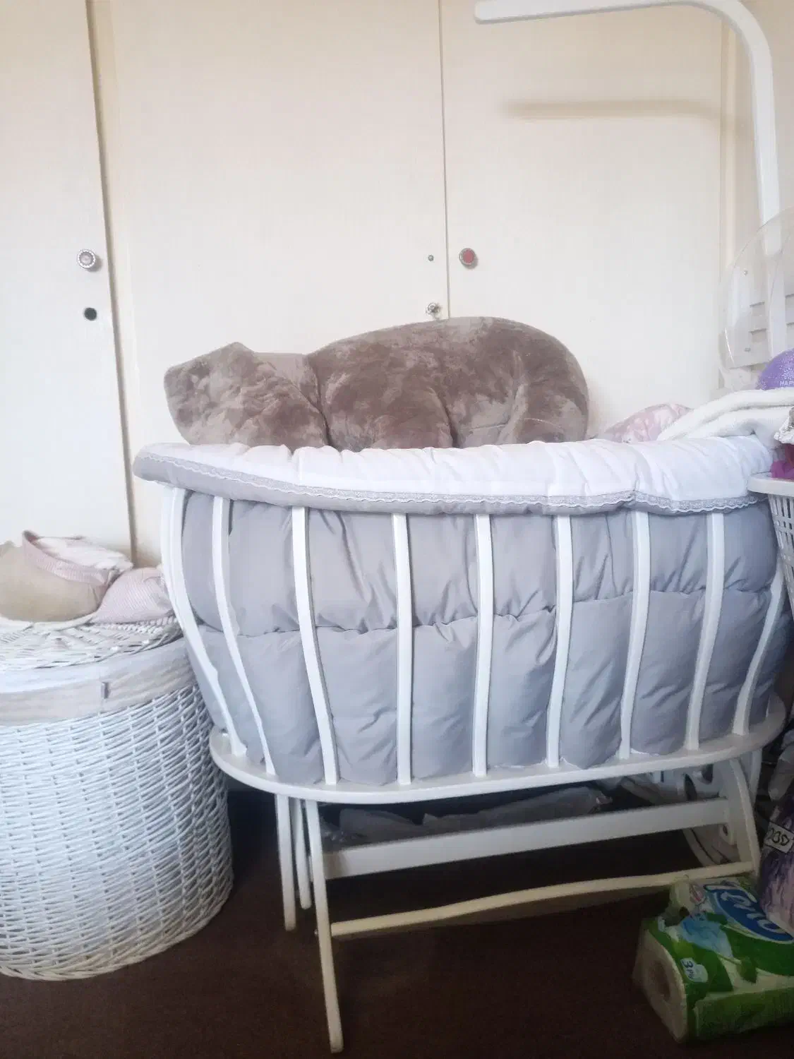 تخت گهواره بیضی آنجل لند|تخت و صندلی بچه|صدرا-فارس, فاز ۱|دیوار