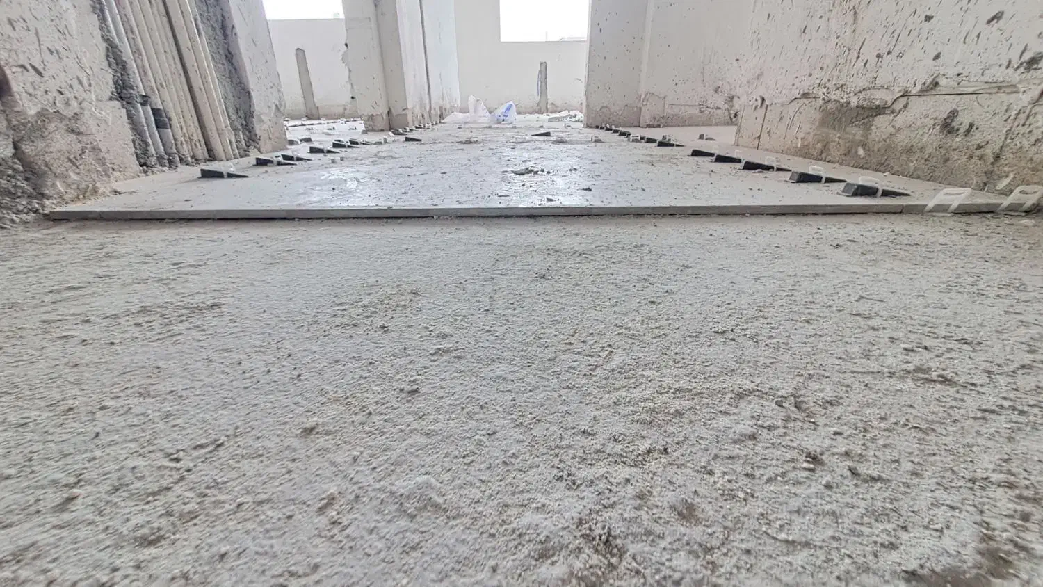 استخدام سرامیک کار ماهر با وردست|استخدام معماری، عمران و ساختمانی|رشت, توشیبا|دیوار