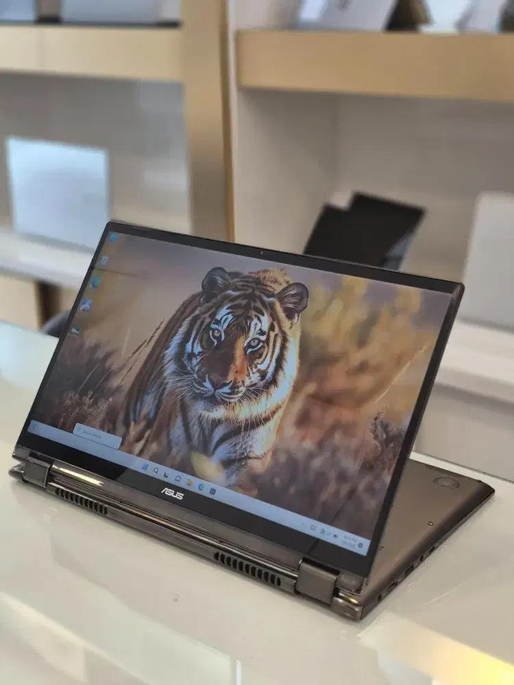 ASUS ZENBOOK Q536|رایانه همراه|شیراز, ملاصدرا|دیوار