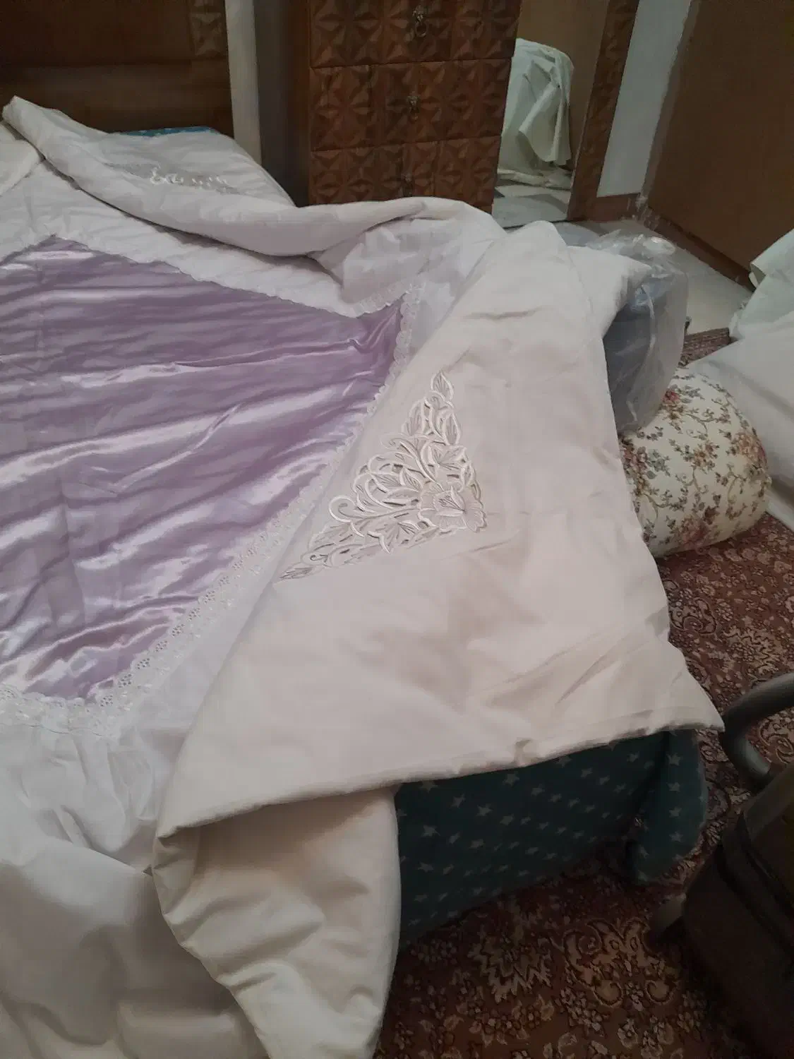 لحاف وتشک عروس|رختخواب، بالش، پتو|کرج, حصارک پایین|دیوار