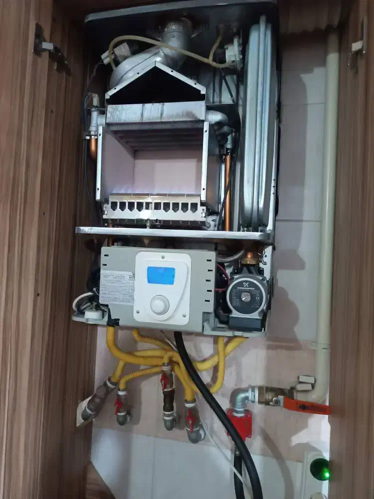 تعمیرات تخصصی پکیج و آبگرمکن و موتورخانه|خدمات پیشه و مهارت|مراغه, |دیوار