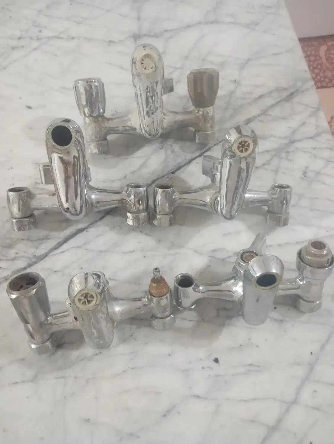 شیر حمام برنجی بدون شکستگی|لوازم حمام|شاهینشهر, شهرک گلدیس|دیوار