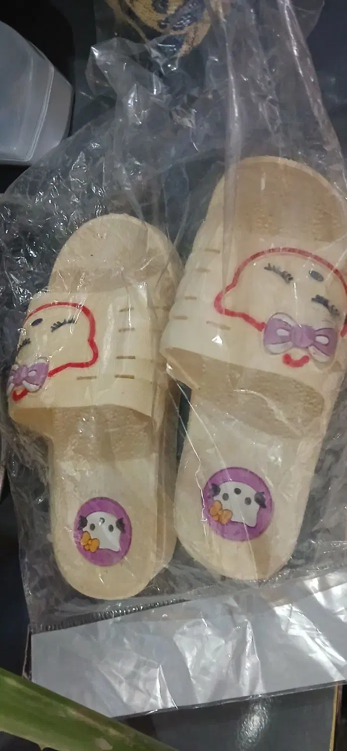 آدرس شیبان هستش|کفش و لباس بچه|باوی, |دیوار