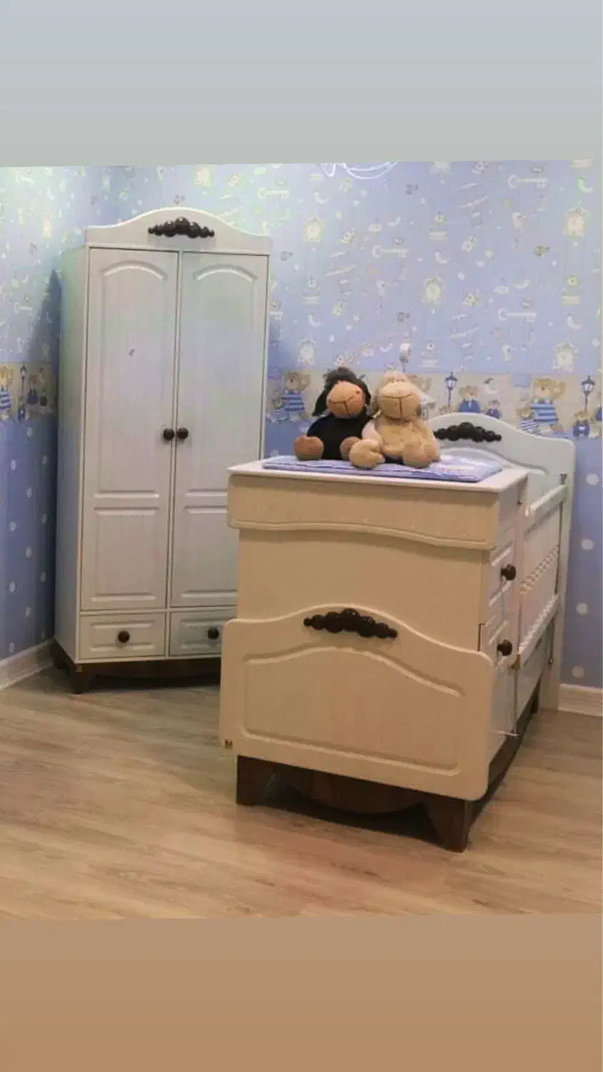 سرویس خواب کمد و تشک و میز تحریر کودک برند ساحل|تخت و سرویس خواب|تهران, آشتیانی|دیوار