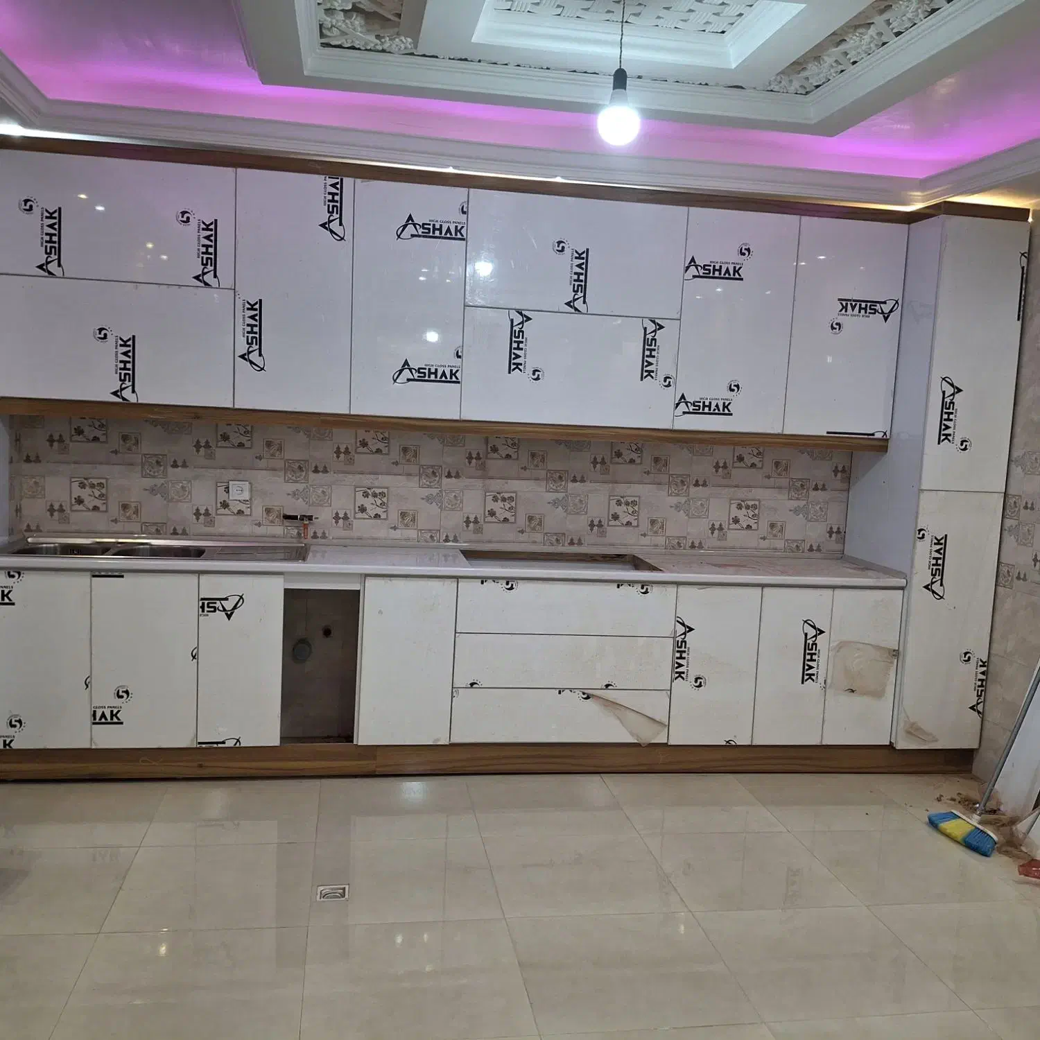 کد ۲۰۰|مصالح و تجهیزات ساختمان|رشت, معلم|دیوار