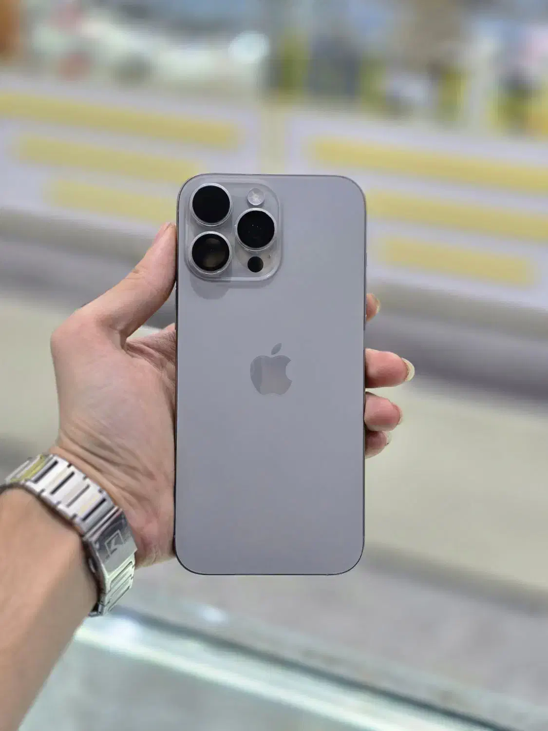 iphone 16promax|موبایل|قم, نیروگاه|دیوار