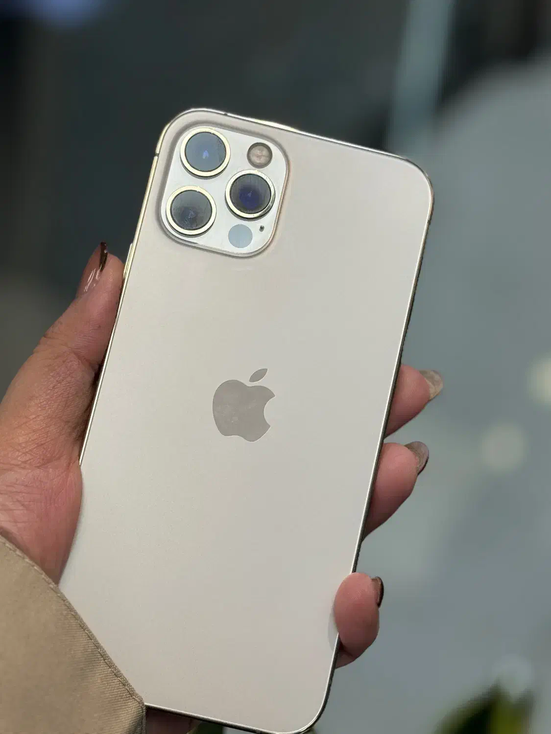 12 پرو طلایی/تر و تمیز،سالم و اقساطی|موبایل|اصفهان, مفتح|دیوار