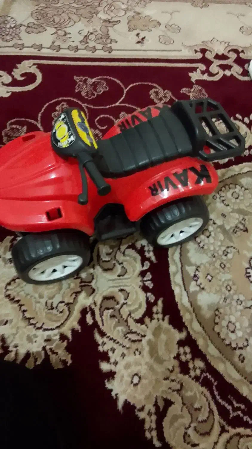 اسباب بازی|اسباب‌‌بازی|آوج, |دیوار