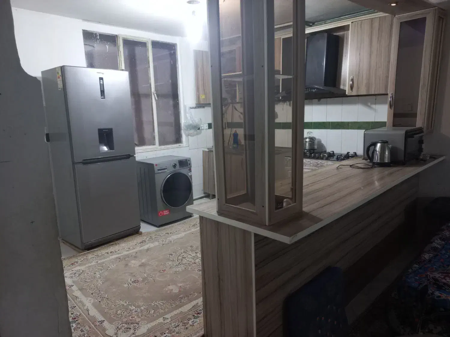 آپارتمان ۱۰۰ متری ماهانه پارکینگ اختصاصی|اجارهٔ کوتاهمدت آپارتمان و سوئیت|کرج, خرمدشت|دیوار