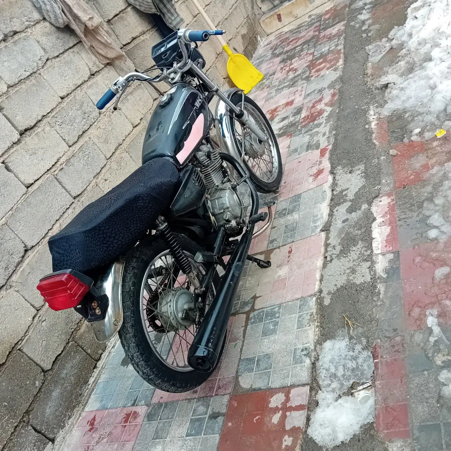 موتور۸۴مدارک قدیم|موتورسیکلت|سقز, |دیوار