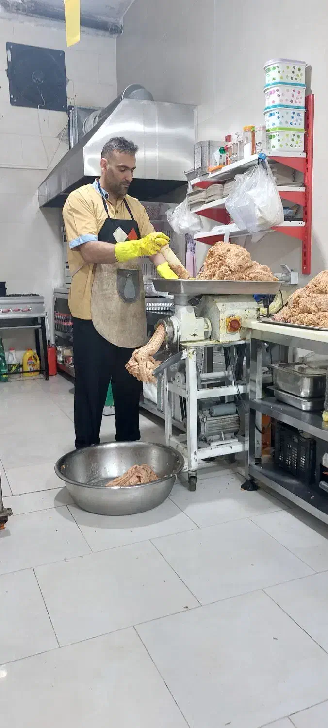 کار در کبابی|استخدام خدمات فروشگاه و رستوران|ساری, |دیوار