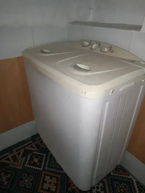 لباس شو|ماشین لباسشویی و خشک‌کن لباس|قم, قلعه کامکار|دیوار