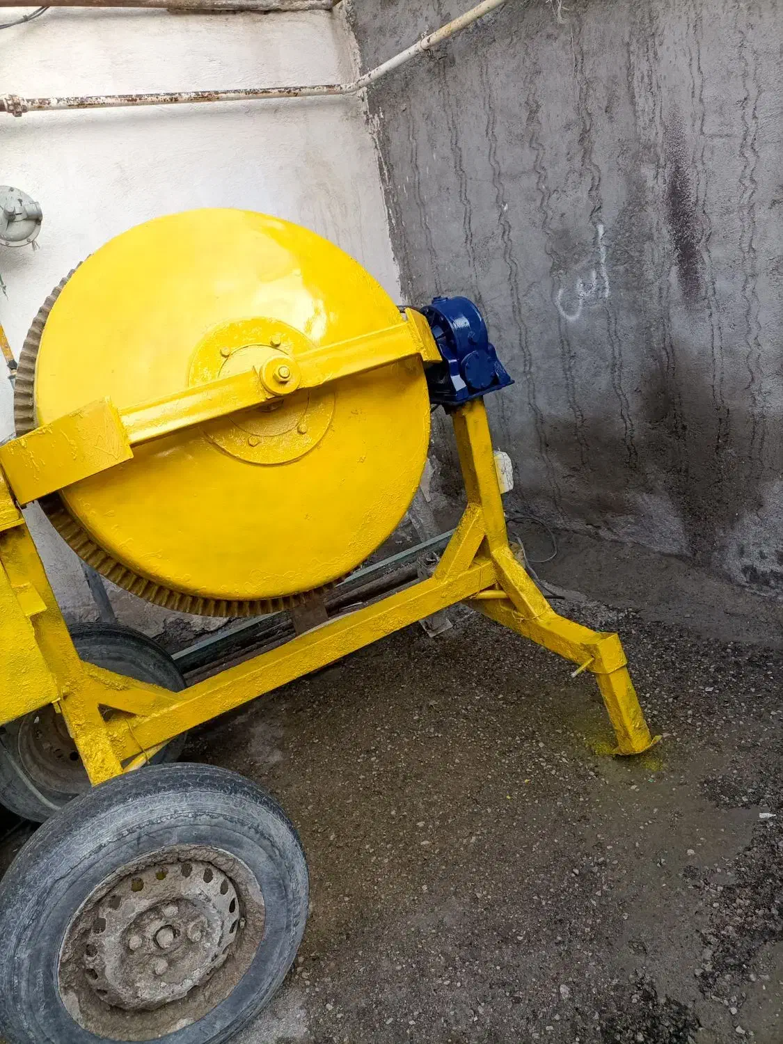 دوعددبالابر و بتونیر|ماشینآلات صنعتی|اردبیل, |دیوار