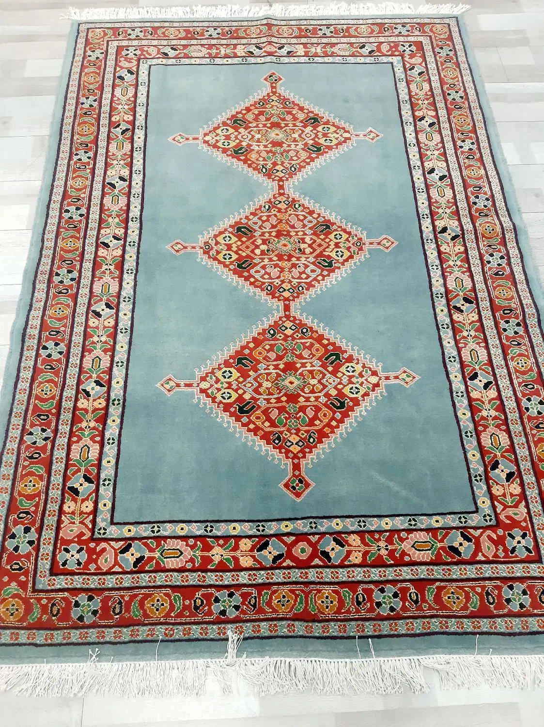 سه متری سه ترنج آبی قشقایی گل ابریشم رنگ طبیعی|فرش|تهران, حر|دیوار