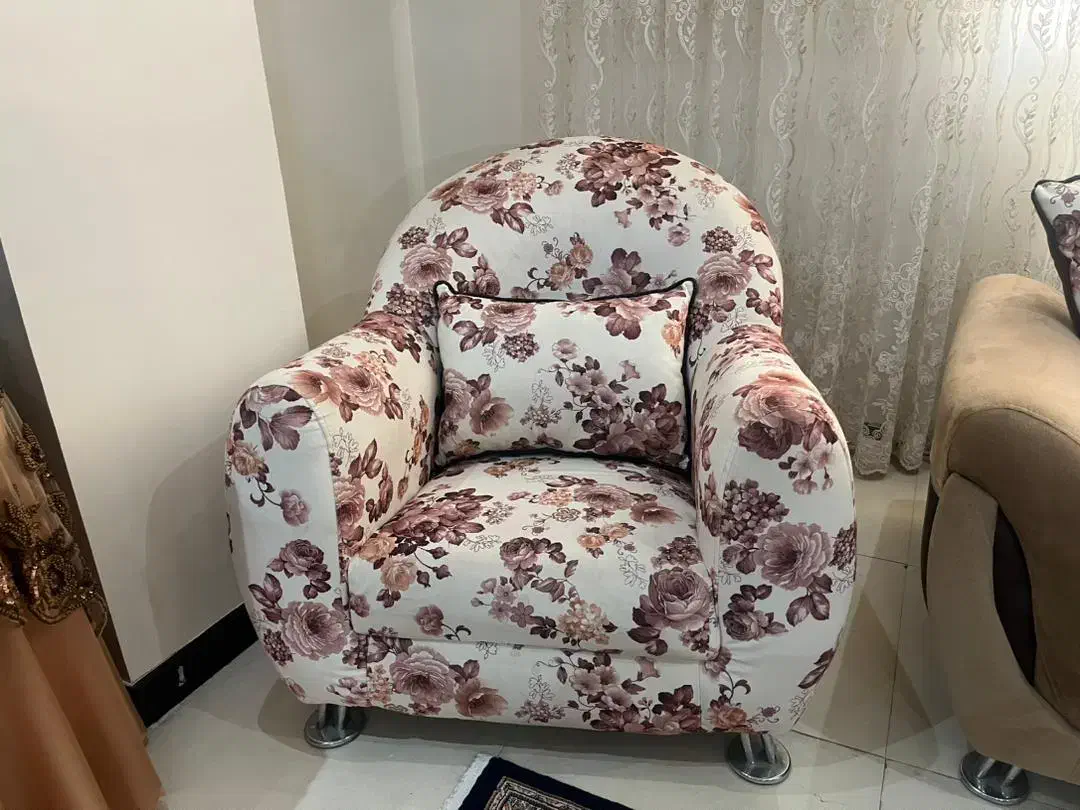 مبل راحتی|مبلمان خانگی و میز عسلی|کرج, حاجی آباد|دیوار