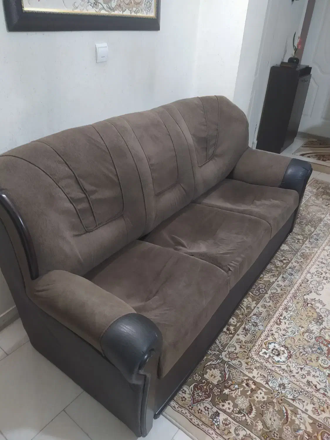 مبل هفت نفره|مبلمان خانگی و میز عسلی|شاهین‌شهر, شهرک گلدیس|دیوار