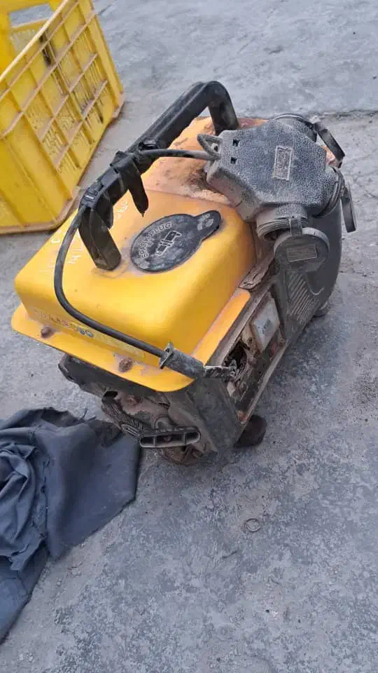 موتر‌برق‌سالم‌بندر‌لنگه|ابزارآلات|بندرلنگه, |دیوار