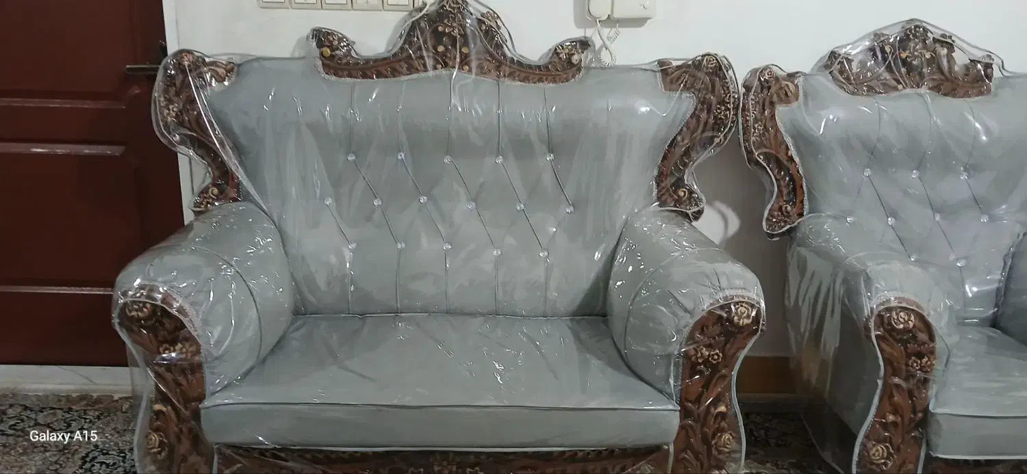 مبل رزینی درحدنو شیک وتمییز|مبلمان خانگی و میز عسلی|تویسرکان, |دیوار