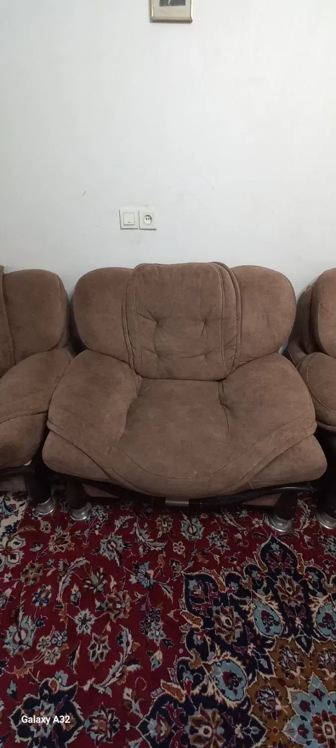 مبل راحتی ۷ نفره دست دوم پارچه نو|مبلمان خانگی و میز عسلی|محمدشهر, محمدشهر|دیوار