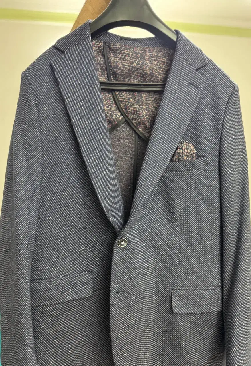 کت مردانه|لباس|ساری, |دیوار