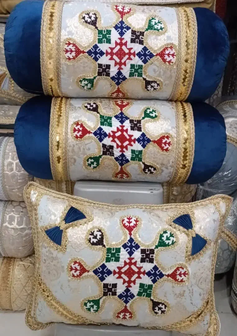 بالشت ساده و پلیوار|رختخواب، بالش، پتو|ایرانشهر, |دیوار