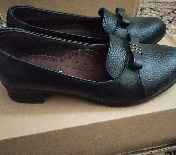 کفش زنانه چرم|کیف، کفش، کمربند|قم, بنیاد|دیوار