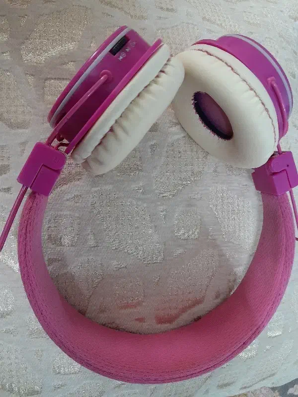 هدفون صورتی|لوازم جانبی موبایل و تبلت|تهران, شهرک ولیعصر جنوبی|دیوار