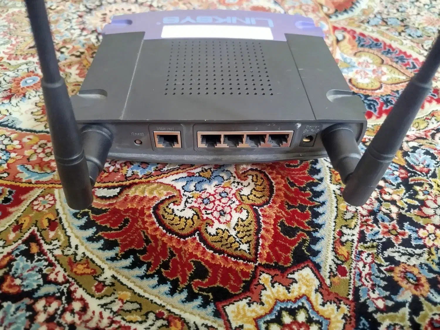 وای فای ایرانسل/ روتر linksys|مودم و تجهیزات شبکه|قدس, شهرقدس|دیوار