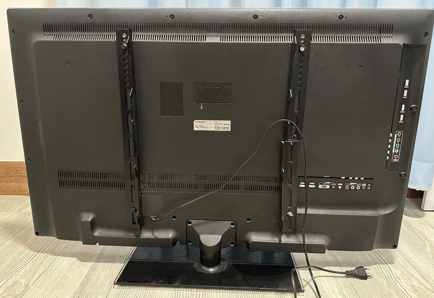 فروش تلویزیون ال ای دی|تلویزیون و پروژکتور|گلوگاه, |دیوار