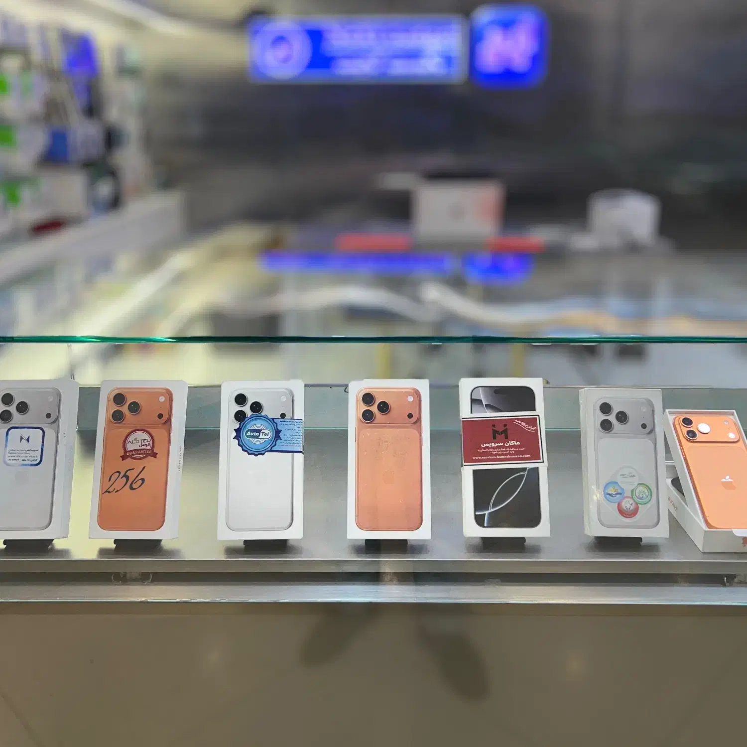 آیفون ۱۷پرومکس۲۵۶ ZAآبی باتری۱۰۰ سایکل۴شرکتی هماتل|موبایل|تهران, سیمای ایران|دیوار