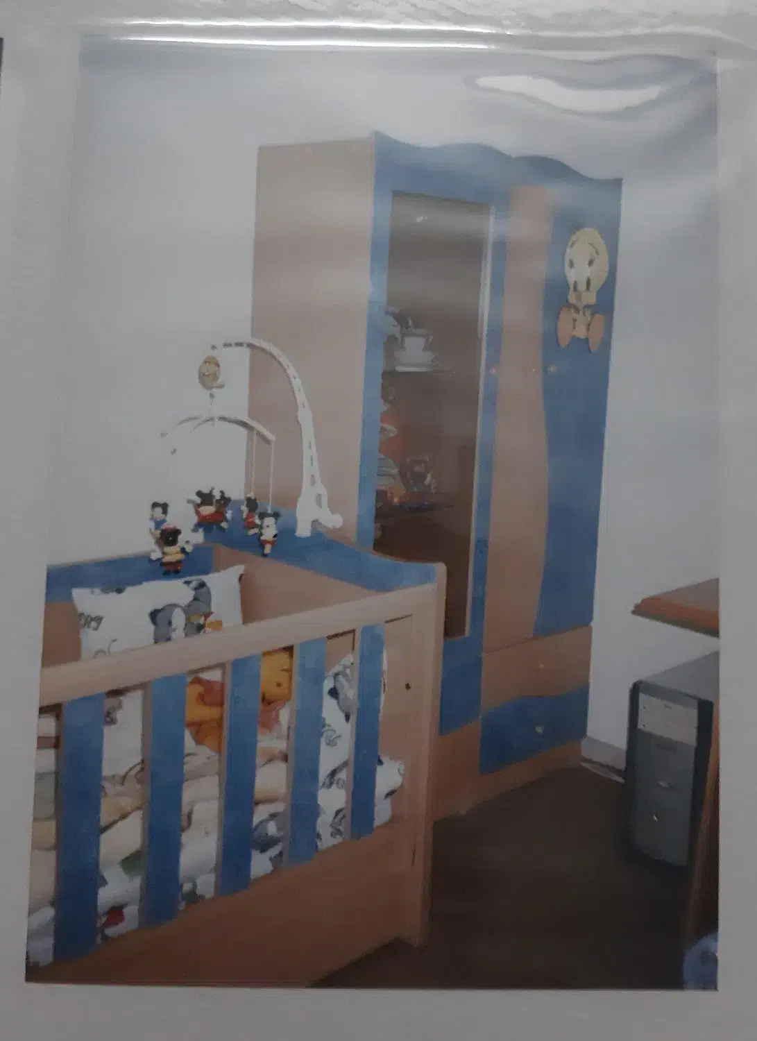 تخت و کمد نوزادی در حد نو|تخت و صندلی بچه|محمدیه-قزوین, |دیوار