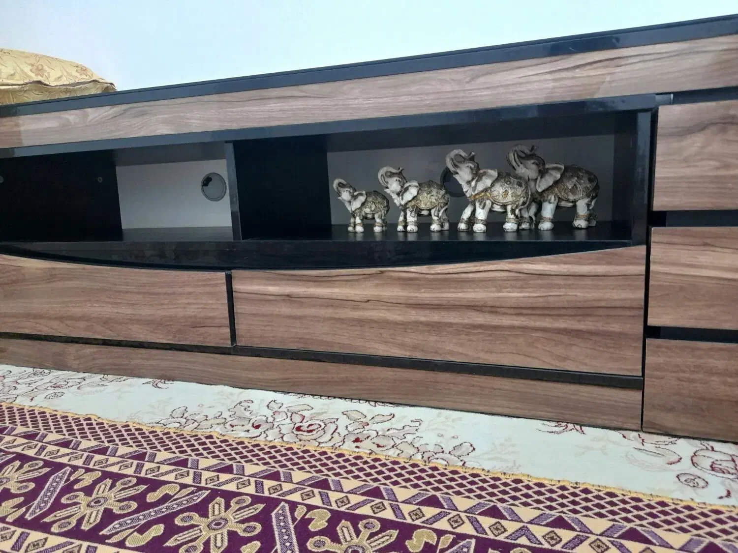 میز زیرتلویزیون|میز تلویزیون|فامنین, |دیوار