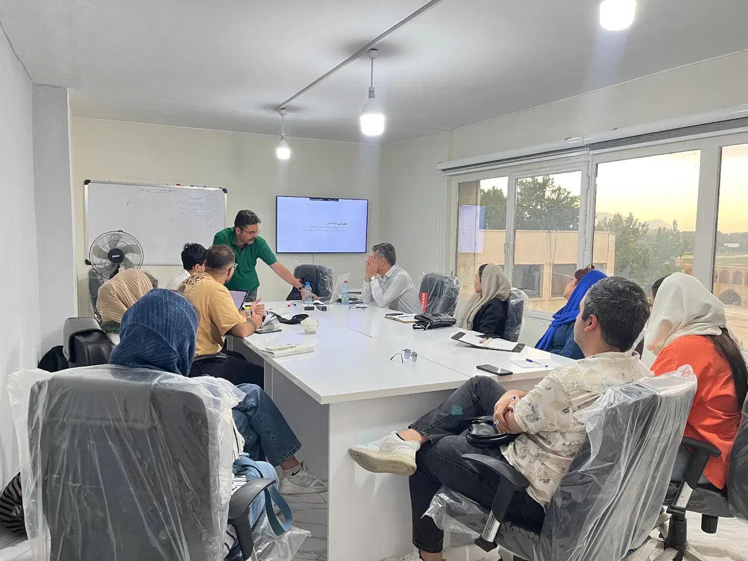 آموزش تولید محتوا با AI در تهران از آموزش تا درآمد|خدمات آموزشی|تهران, تهرانپارس غربی|دیوار