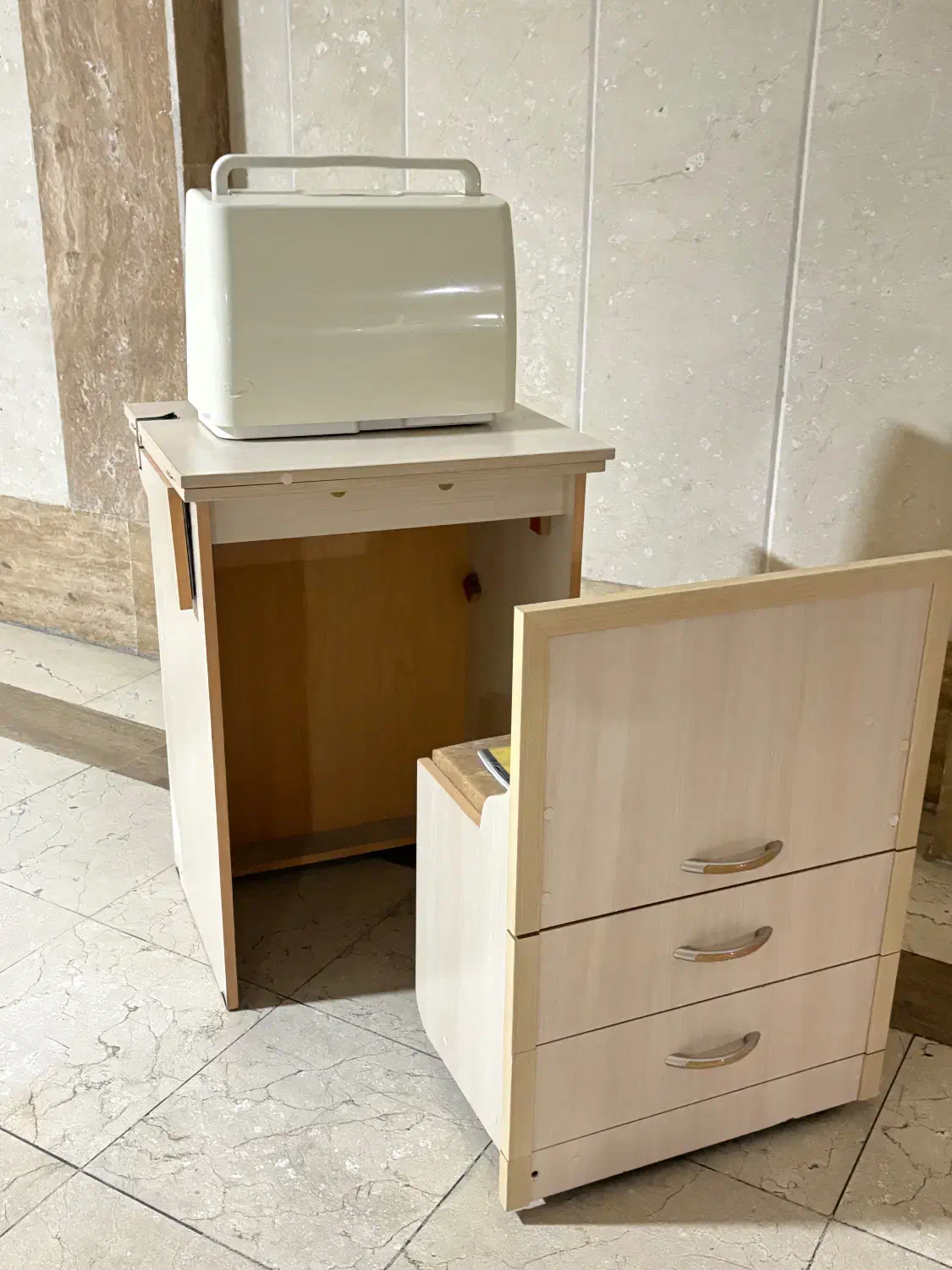 چرخ خیاطی زانومه مدل 6700A با میز و صندلی مخصوص|چرخ خیاطی و ریسندگی|تهران, هروی|دیوار