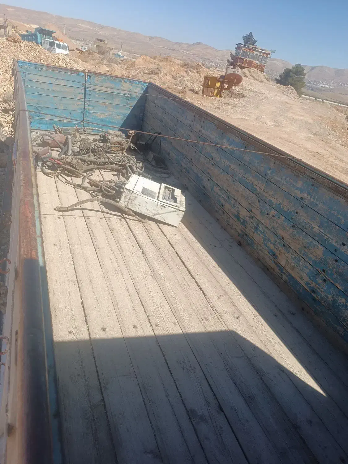 اتاق باری چوب فلز ده چرخ|خودرو سنگین|شیراز, شهرک فجر|دیوار