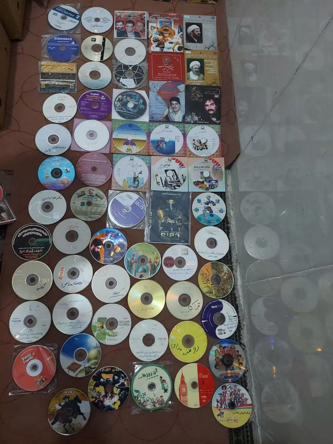 فیلم / آهنگ / برنامه کودک / نرم افزار / مستند|فیلم و موسیقی|مشهد, طبرسی شمالی|دیوار