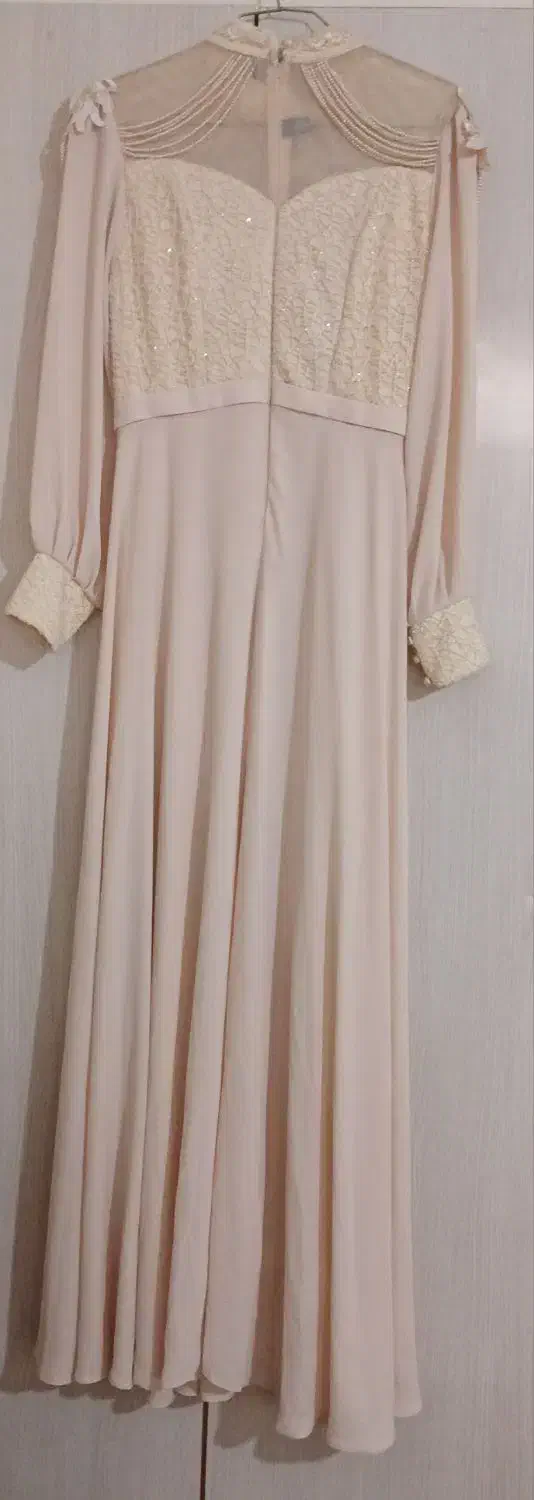 لباس مجلسی|لباس|قم, ولیعصر|دیوار