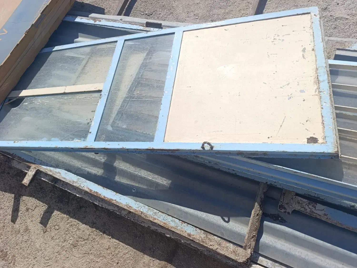 در و پنجره|مصالح و تجهیزات ساختمان|کنگاور, |دیوار