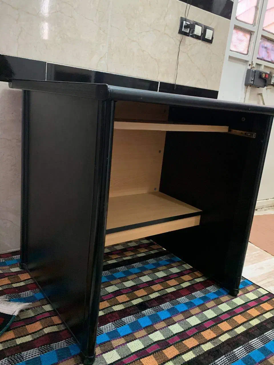 میز کامپیوتر و میز جلو مبلی|مبلمان خانگی و میز عسلی|مریوان, |دیوار