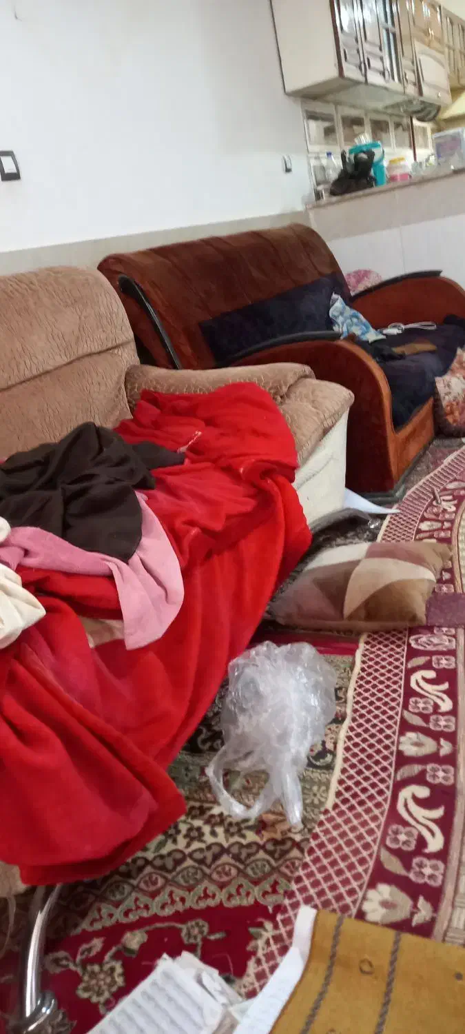 مبل راحتی۹و۶نفره|مبلمان خانگی و میز عسلی|مشهد, رده|دیوار