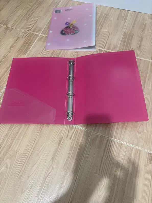 کلر بوک۴فنره تمیز ونو|لوازم التحریر|شاهین‌شهر, فدک|دیوار