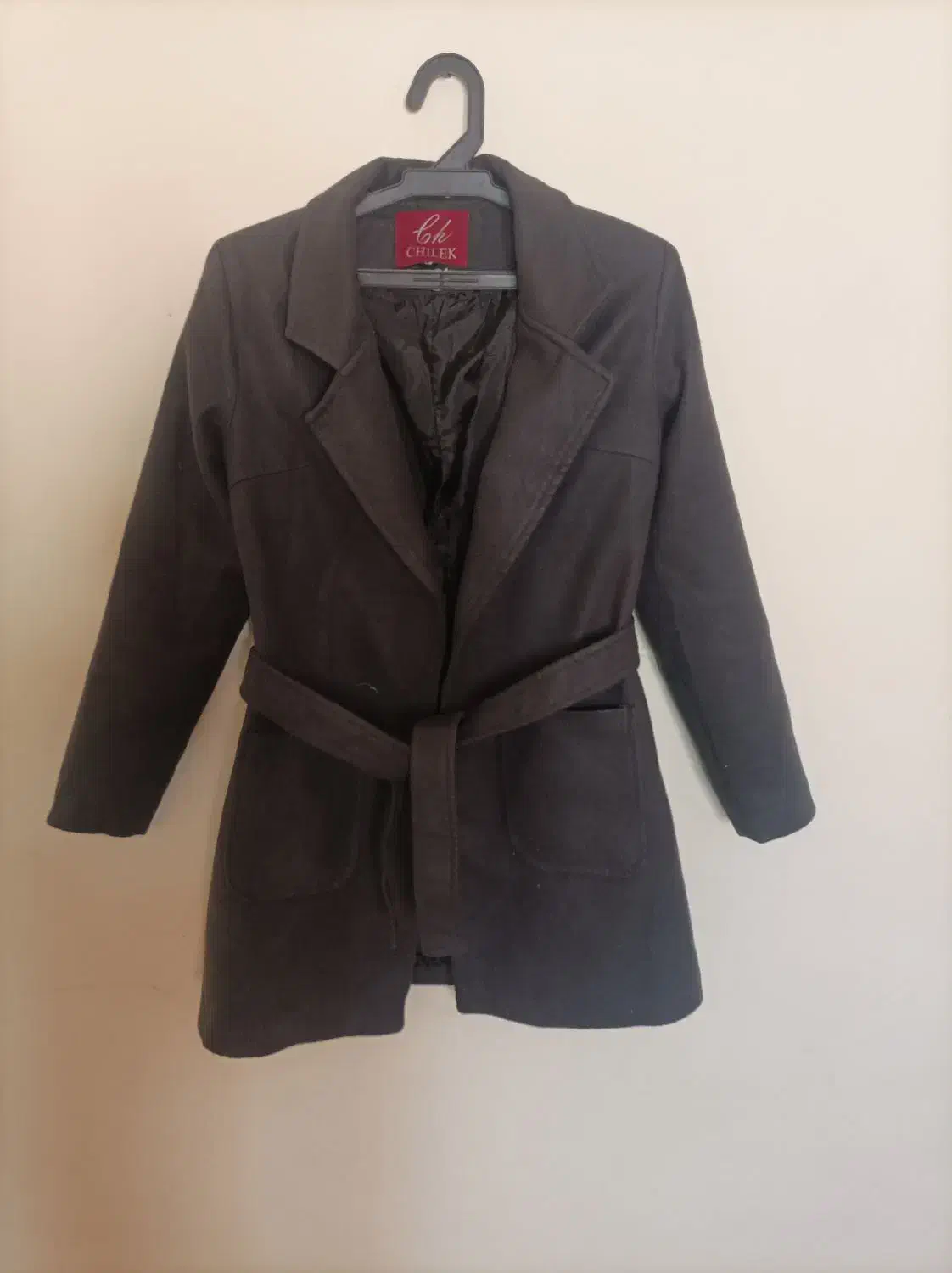 کاپشن بارونی پالتو|لباس|پرند, فاز ۵|دیوار