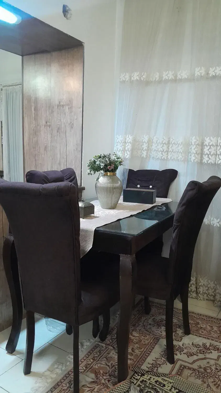 میز نهار خوری در حدنو|میز و صندلی غذاخوری|پردیس, فاز ۳|دیوار