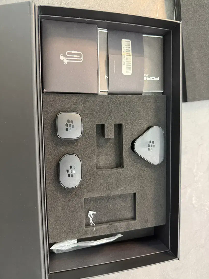 Blackberri Porsche Design|موبایل|ارومیه, |دیوار