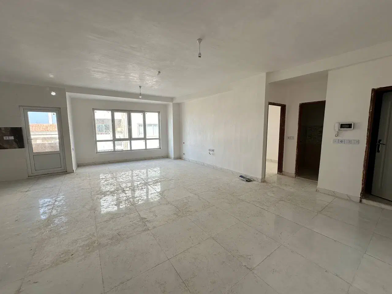 فروش واحد نوساز طبقه دوم محدوده سه راه|فروش آپارتمان|بندر گز, |دیوار