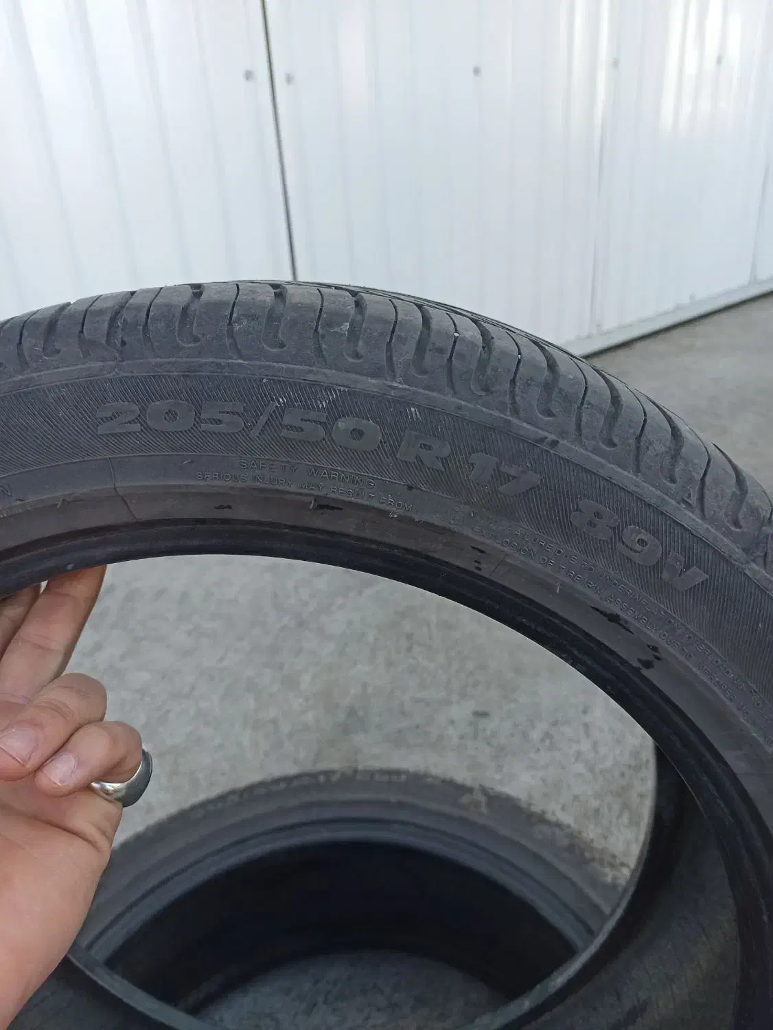 لاستیک|قطعات یدکی و لوازم جانبی|رشت, لاکان|دیوار