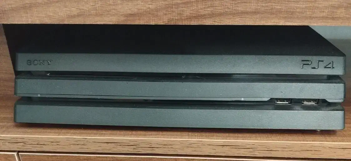 دستگاه ps4 pro یک ترابایت|کنسول، بازی ویدئویی و آنلاین|تهران, مجیدیه|دیوار