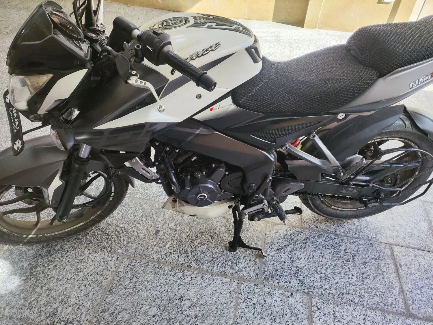 ns200|موتورسیکلت|اصفهان, عباس‌آباد|دیوار